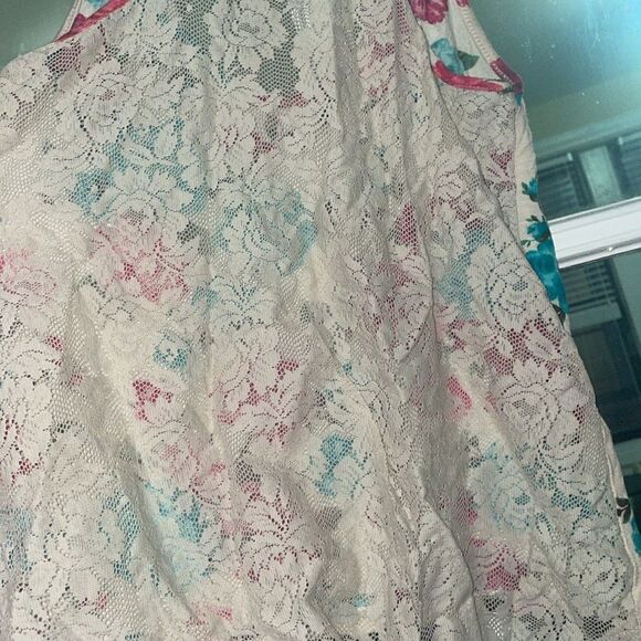 Preowned ambitious apparel Floral sleeveless summer Tank top sizes small - Picture 4 of 4